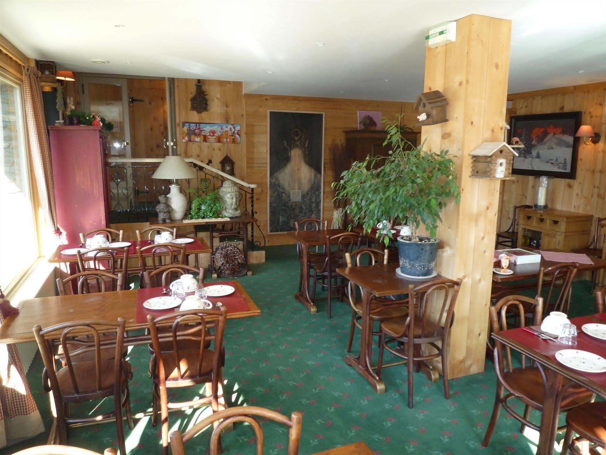 Les Aravis - Combloux Hotel Ngoại thất bức ảnh